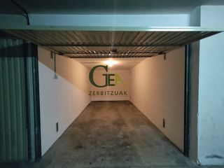 Lloguer Aparcament cotxe a Villabona. Garaje cerrado de 16m² en alquiler