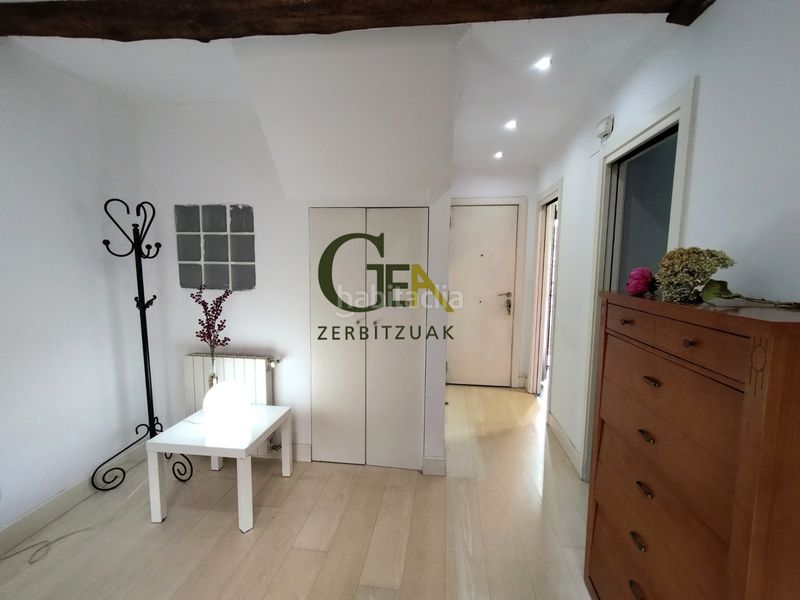 Foto c7aa00d8-97c6-4754-a563-e3e7c16d249b. Etagenwohnung mit heizung in Villabona