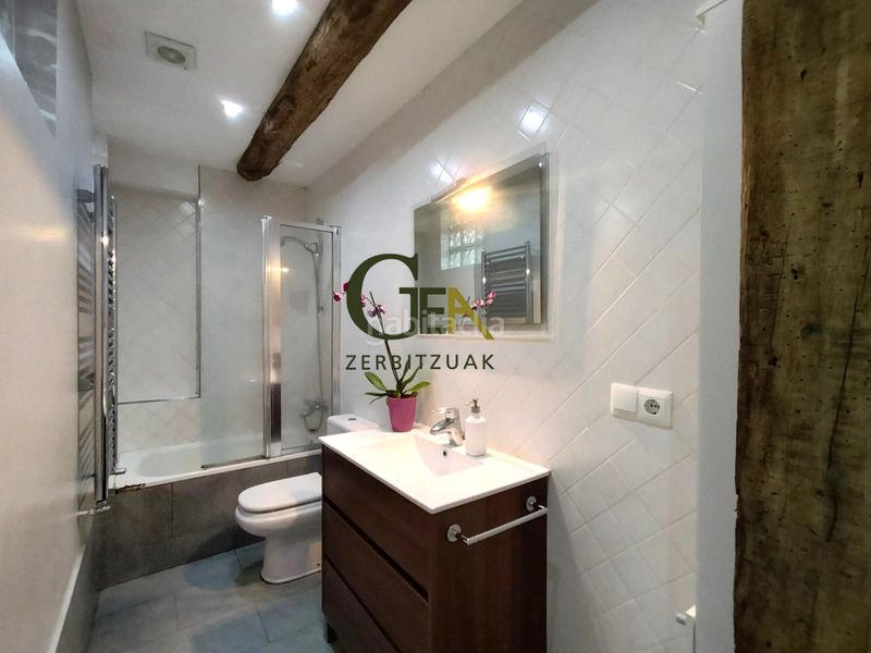 Foto cba84ca5-23b3-48ab-a2ee-b9dfa158a779. Etagenwohnung mit heizung in Villabona