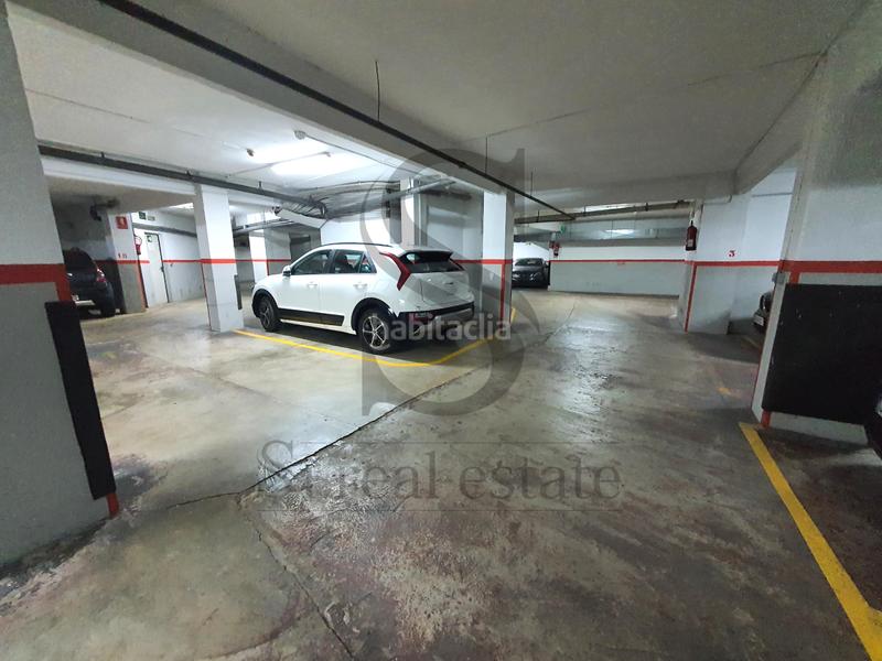 Foto 0491ee9d-e8a6-4a5c-ac25-bfe7dfca7874. Autoparkplatz in Navas Barcelona