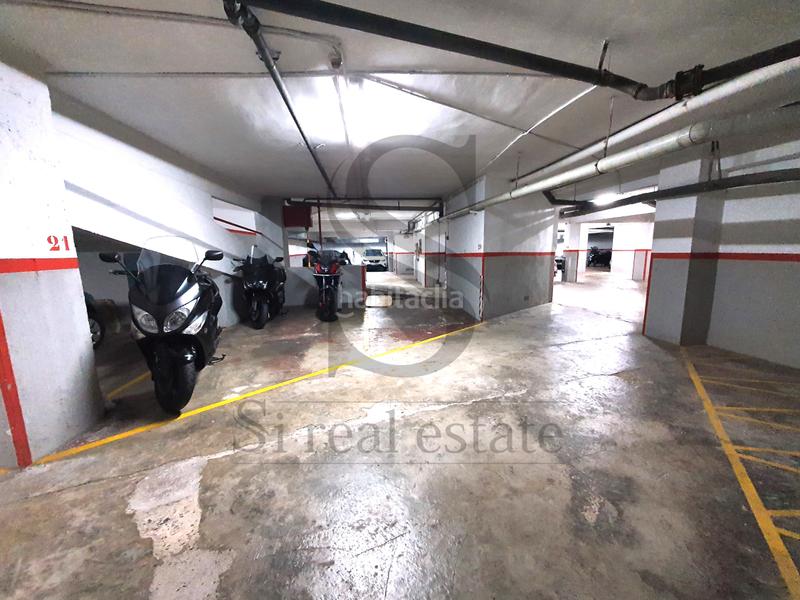 Foto 69f3b633-bd42-4916-a473-10896e7b9757. Autoparkplatz in Navas Barcelona