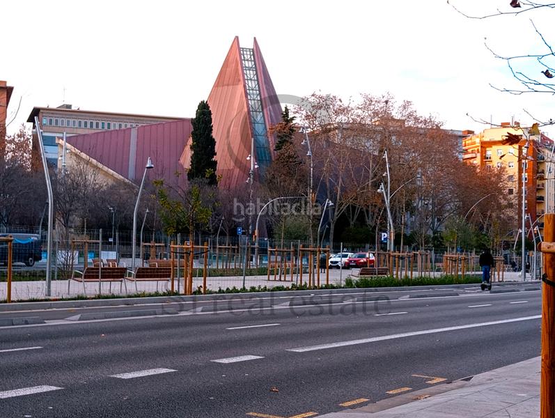 Foto bd5d173f-1c61-488f-82f5-7e980410d500. Car parking in Navas Barcelona
