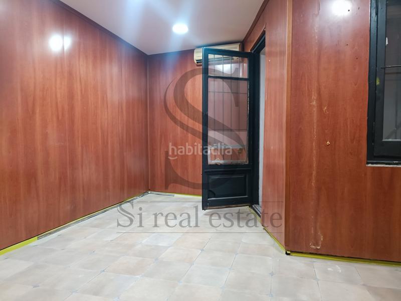 Foto 0aa150a3-03ef-43d9-89e0-a4b778b1c205. Rent business premise in carrer de vèlia 50 in Porta Barcelona