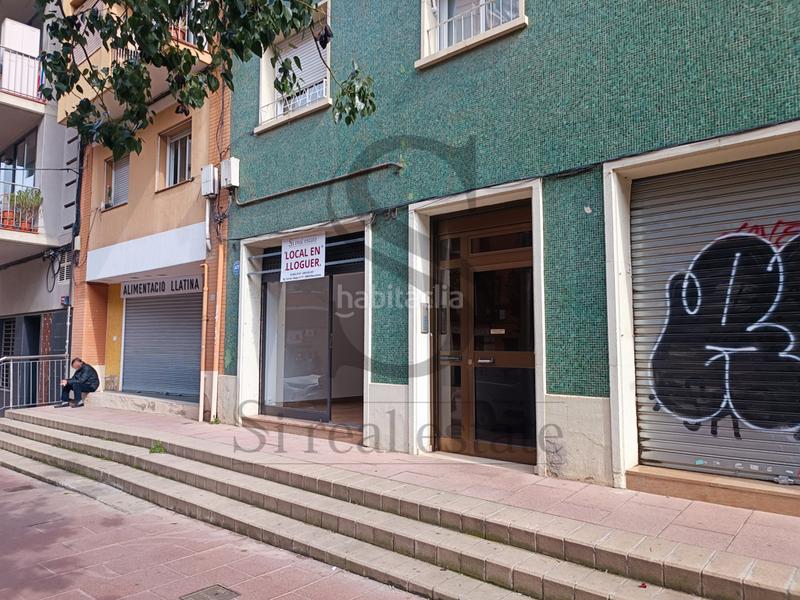 Foto 22e9163a-7ab8-4c0b-9a11-c0eba192a5f1. Rent business premise in carrer de vèlia 50 in Porta Barcelona