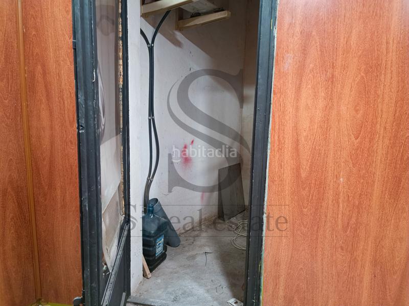 Foto 39b5c7b3-554b-4ca4-9aa9-dbe6a3bd19e8. Rent business premise in carrer de vèlia 50 in Porta Barcelona