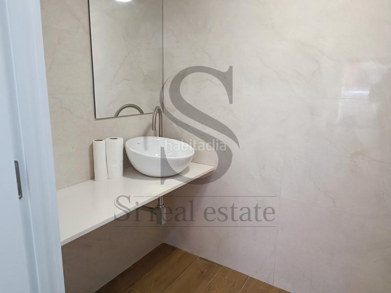 Foto c06c8004-dff9-48af-9b97-9da24b8387be. Rent business premise in carrer de vèlia 50 in Porta Barcelona