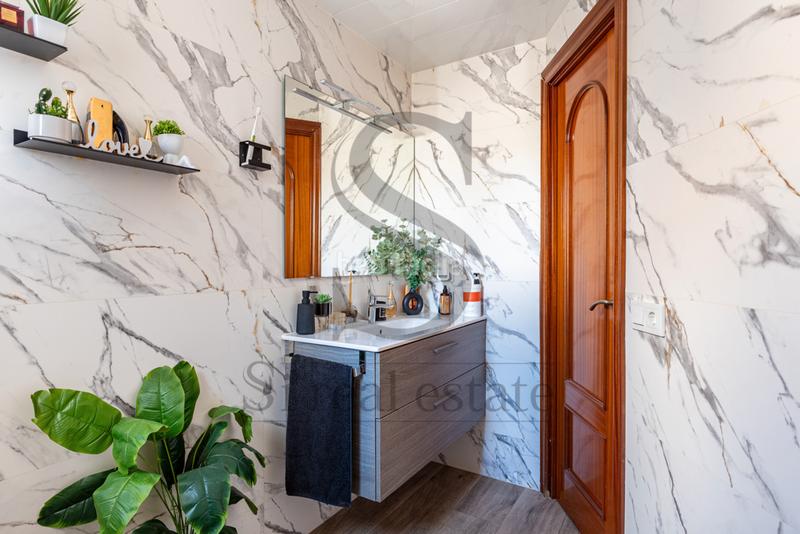 Foto e3e37466-ef9a-4328-84c1-5e35876e1787. Appartement dans Santa Rosa Santa Coloma de Gramenet