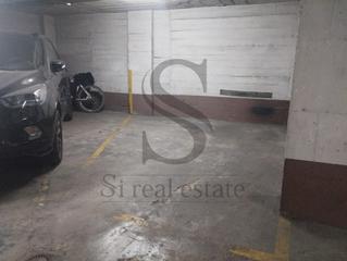 Car parking in Carrer de Concepción Arenal