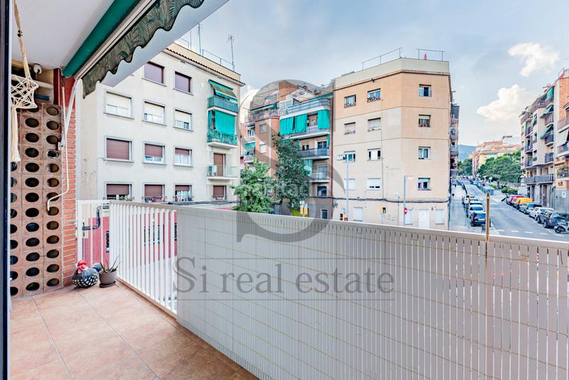 Foto 98e9ecd2-e249-47d1-927f-1db77eea85f7. Flat with heating in Prosperitat Barcelona