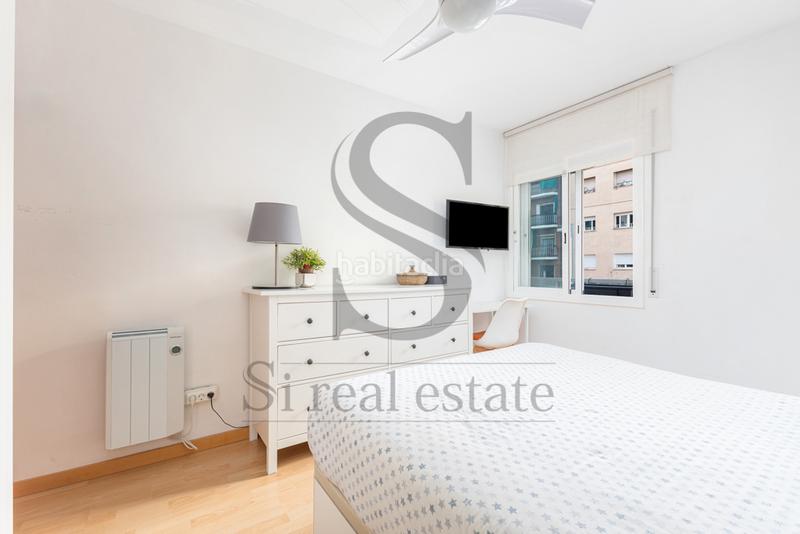 Foto c13754f7-cc44-4ce5-80ae-f40061f9b245. Flat with heating in Prosperitat Barcelona