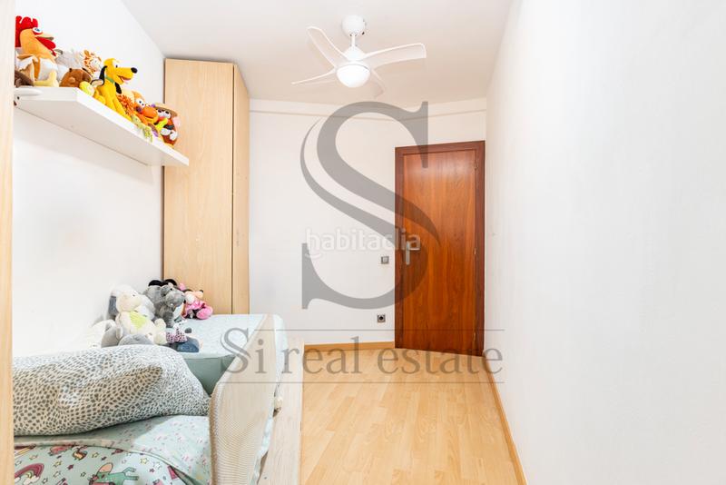 Foto 091fb0dc-0c3d-4a23-b6a8-18b7aeb6fe86. Piso en Prosperitat Barcelona