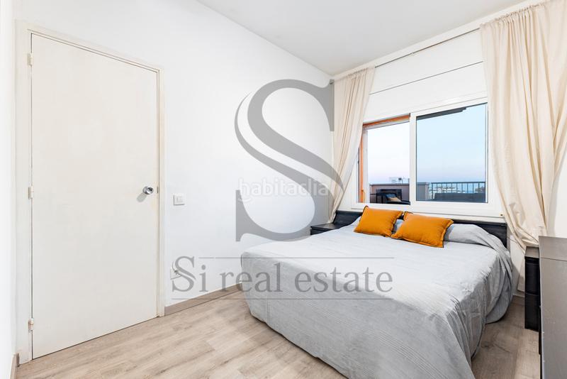 Foto cd4ecb21-92d2-4a0d-a4d2-46fbcdb6a9f1. Àtic a Poblenou Barcelona