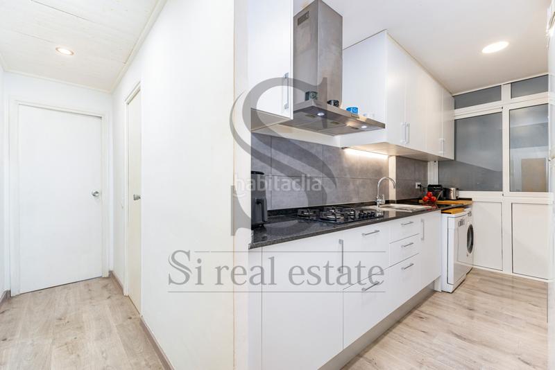 Foto 2fefc4af-55c1-44b2-b0b1-b6c7ff1b6bb0. Dachwohnung in Poblenou Barcelona