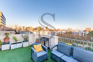 Penthouse  Carrer de llull