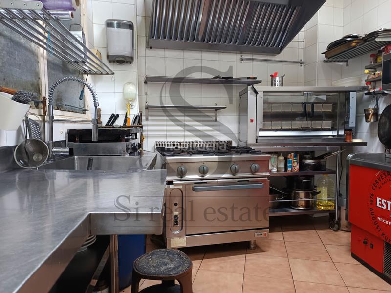 Foto 074d705a-754d-4eed-b49a-4e3d30f631db. Traspaso local comercial junto a plaza maragall - bar en traspaso en Barcelona