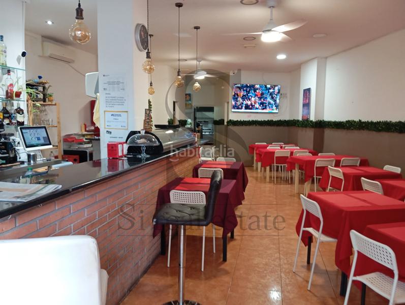 Foto 098b1de5-5dd8-4a2b-9157-761e33d1e44e. Traspaso local comercial junto a plaza maragall - bar en traspaso en Barcelona