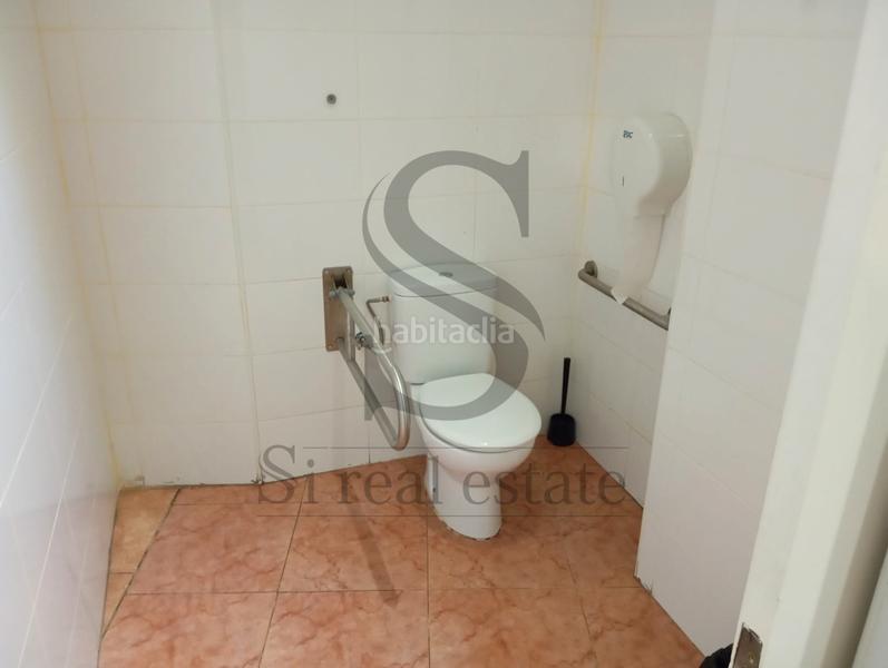 Foto c7c2582c-5464-4756-9e72-38a6cc142054. Traspaso local comercial junto a plaza maragall - bar en traspaso en Barcelona