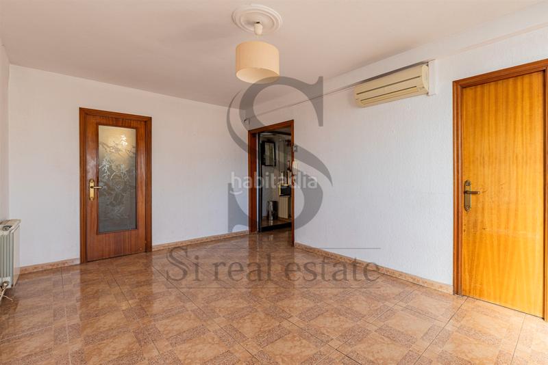 Foto a8512053-4732-4a81-9ecd-2cbc91a44395. Attico con riscaldamento in Riu Nord Santa Coloma de Gramenet