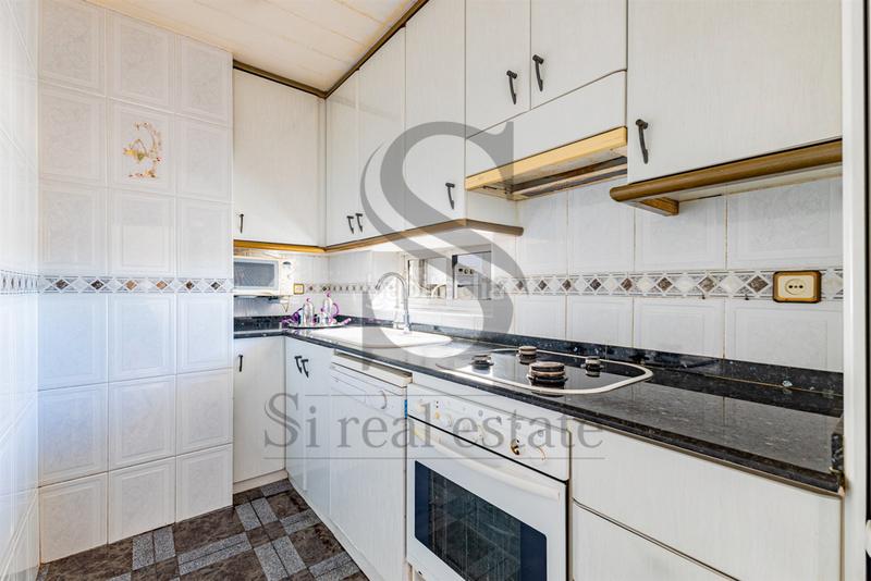 Foto 8b8758f8-771d-4af5-aa76-16947ba3a1d1. Penthouse with heating in Riu Nord Santa Coloma de Gramenet