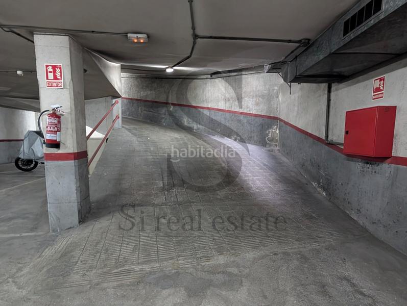 Foto 9b4a941e-dbb0-40e6-9ccc-f29610f530e2. Penthouse with heating in Riu Nord Santa Coloma de Gramenet