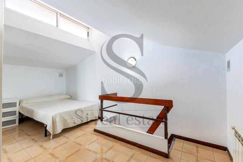 Foto f90226a5-86a1-42a0-939d-1c378ddd6ecc. Penthouse with heating in Riu Nord Santa Coloma de Gramenet