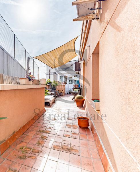 Foto 07fdd7f9-439b-4e2d-b7ef-d1a4b63d7a55. Dachwohnung mit heizung in Congrés - Indians Barcelona