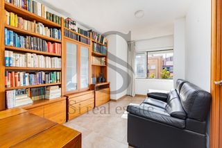 Flat  Rambla de fabra i puig