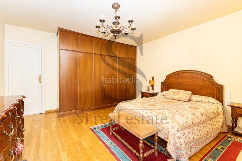 Foto a9d2e47d-c4dd-47f4-990b-fa2c3c2da9f4. Casa aparellada amb calefacció aparcament a Sant Andreu de Palomar Barcelona