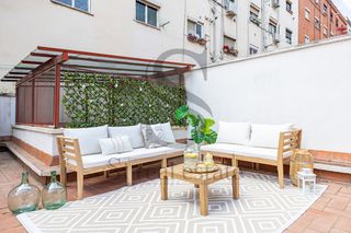 Pis  Avinguda meridiana