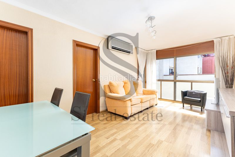 Foto bff88e40-0570-4c54-9f47-4eda49ac26c3. Pis a Carmel Barcelona