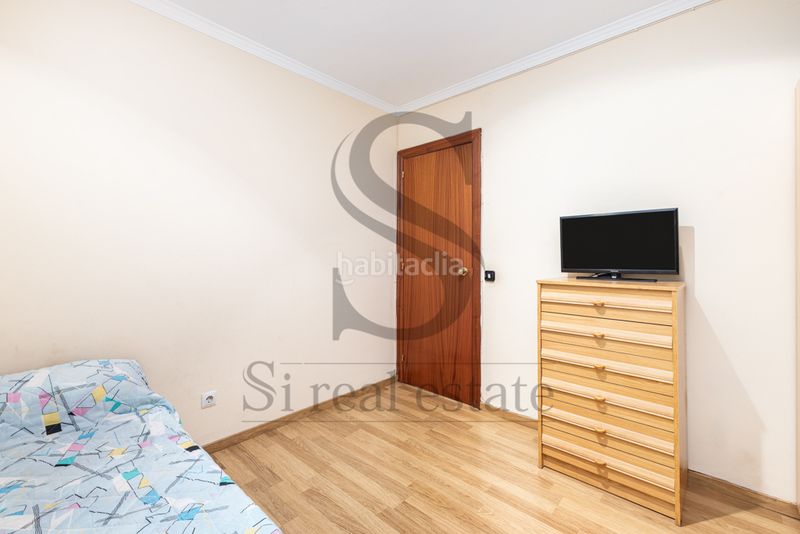 Foto 4535e8de-cab6-447a-8ac7-ce3de73524e3. Piso en Carmel Barcelona