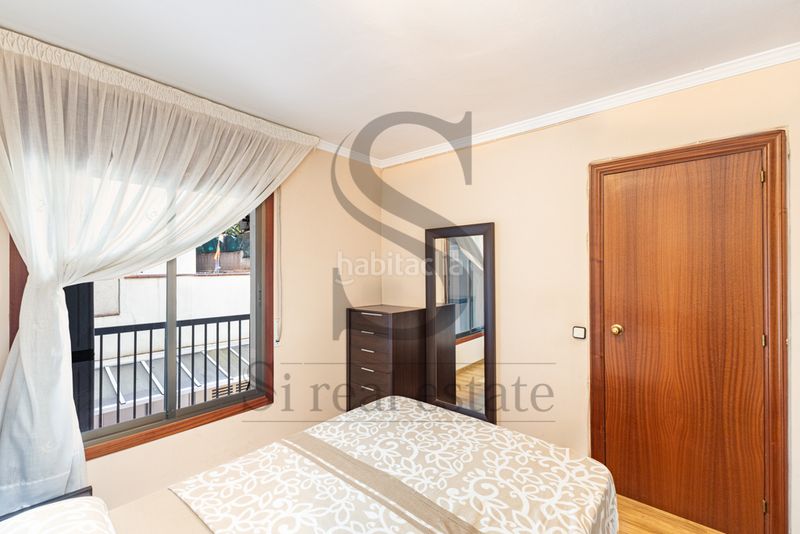 Foto c85e8abb-959d-4b22-9db8-fd3c91f52845. Piso en Carmel Barcelona