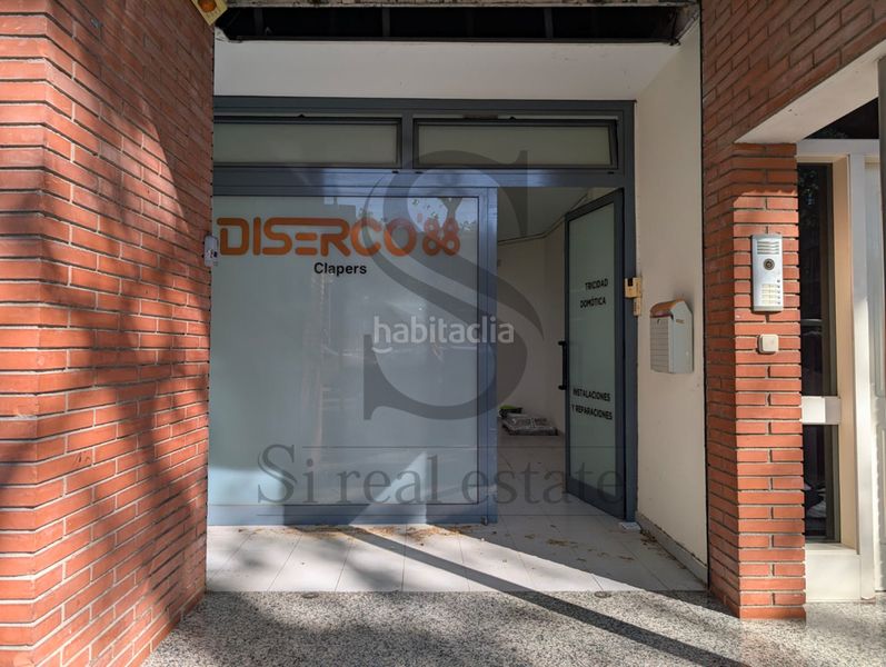 Foto cd7b61bd-b893-42d8-a317-66665dcdd549. Local comercial a Sant Andreu de Palomar Barcelona