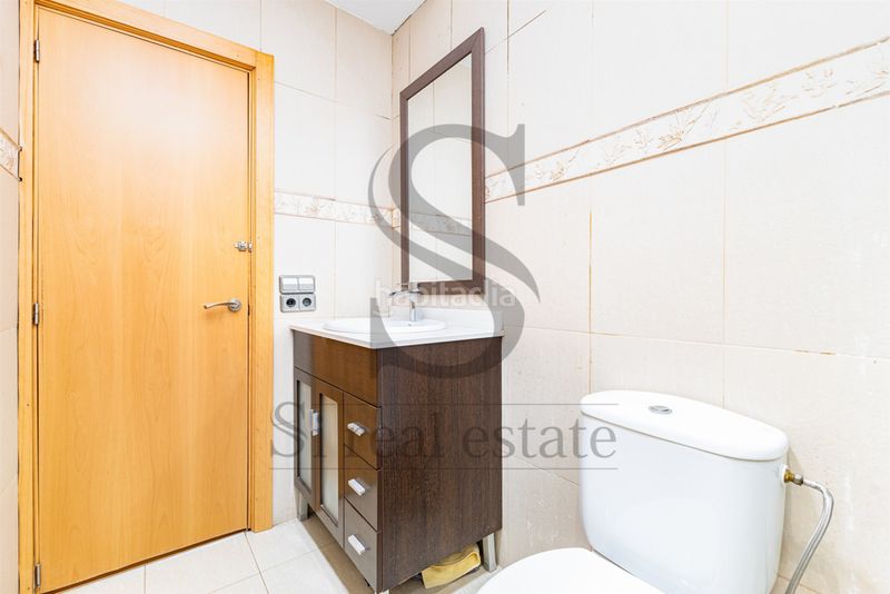 Foto d3aac6e0-2569-4448-8a1f-77e81e755ab0. Àtic a El Raval Santa Coloma de Gramenet