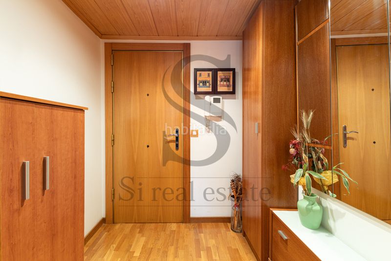 Foto 71586f81-4f00-4adb-85f1-29bc1ef28485. Piso en Vilapicina - Torre Llobeta Barcelona