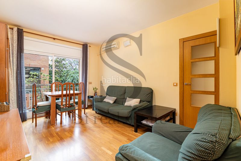 Foto 73806500-ee1f-4946-9e92-de8db6db9ac1. Piso en Vilapicina - Torre Llobeta Barcelona