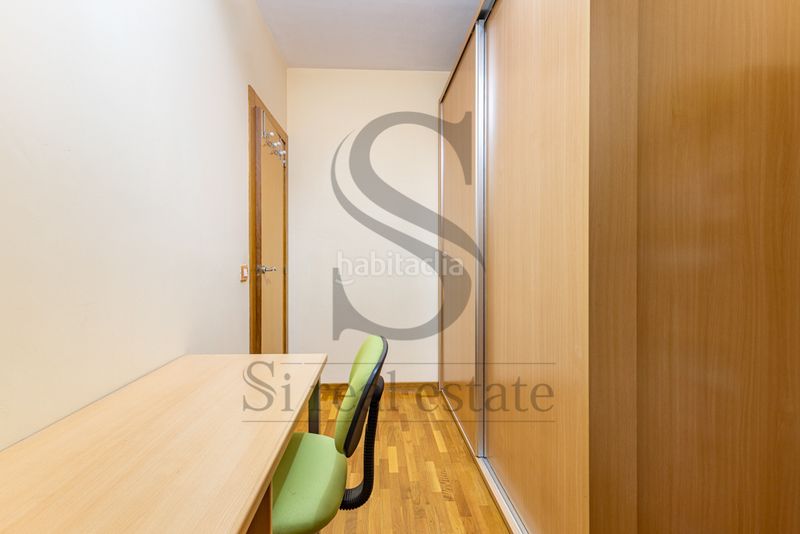 Foto fc2a45a4-f1ce-4749-a382-ffa52ccf6bb3. Piso en Vilapicina - Torre Llobeta Barcelona