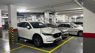 Car parking  Carrer del cinca
