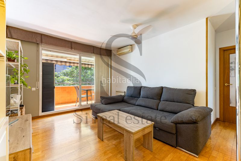 Foto 735d734c-9bc7-4594-b8af-d0303c320810. Piso en Sant Andreu de Palomar Barcelona