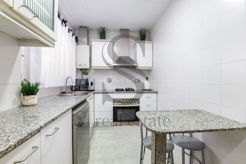 Foto bbf6fd71-ccdb-40ac-9e28-2ffb8b700bc8. Piso en Sant Andreu de Palomar Barcelona