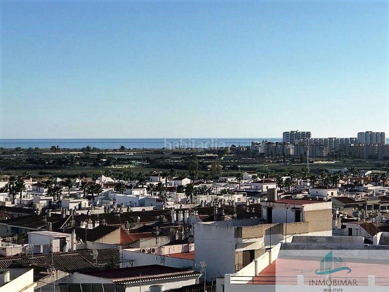 Foto ffc51568-0ea8-4f16-8297-b057975a980e. Casa  en Centro Salobreña