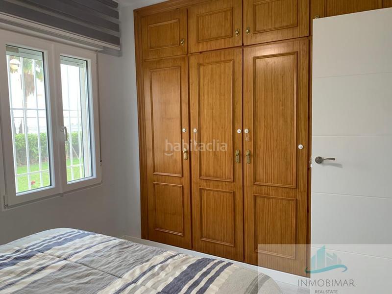Foto bb86beef-cc18-42f0-8244-3230e9cb3454. Flat in Playa de Granada Motril