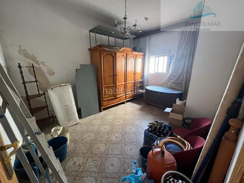 Foto ad23cfb5-97e2-4b55-9eb9-51ff9a7ce619. Casa  en Centro Salobreña