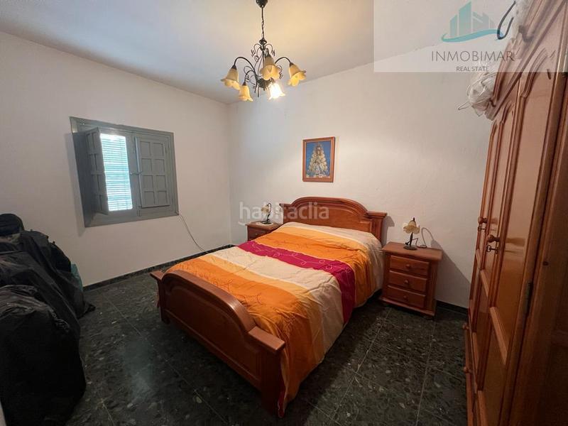 Foto b28d3b6d-aa20-41ba-af3e-599737634c0b. Casa  en Centro Salobreña