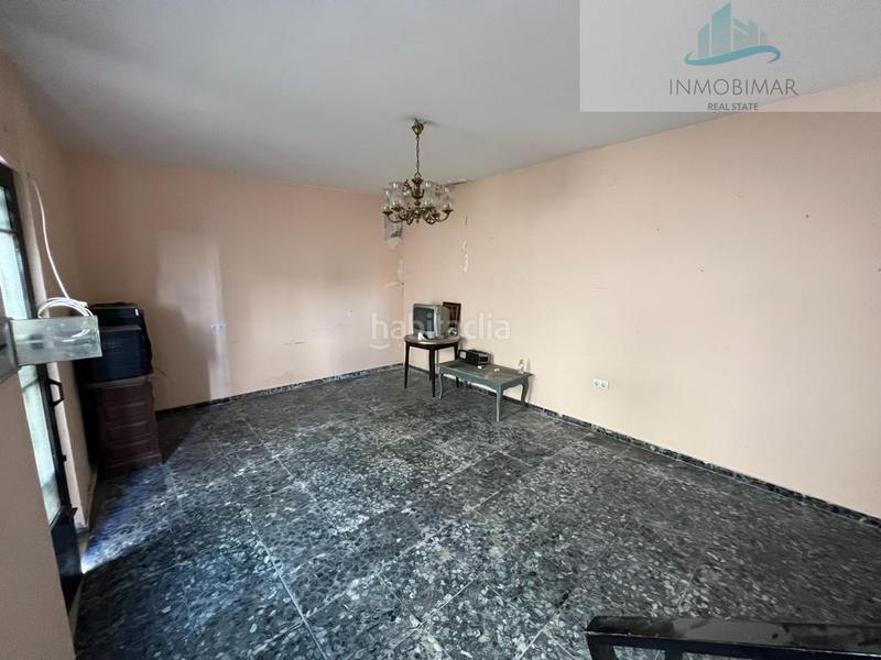 Foto e81deb5d-2352-4b6b-92e2-9e37a14fe126. Casa  en Centro Salobreña