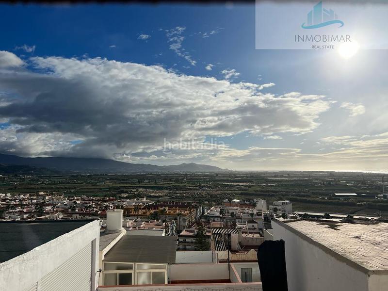 Foto f4b6b254-9e70-405e-bee3-0c605e5b0f22. Casa  en Centro Salobreña