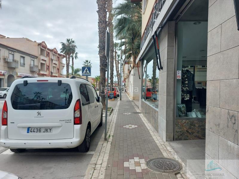 Foto b8035bef-7853-4326-820e-ba1e01e9a435. Local comercial a Centro Salobreña