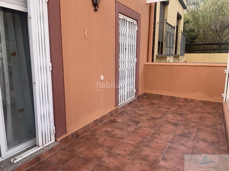 Foto e935ba20-b3e7-4697-9580-842f90e7f057. Semi detached house with parking in Torrenueva Motril