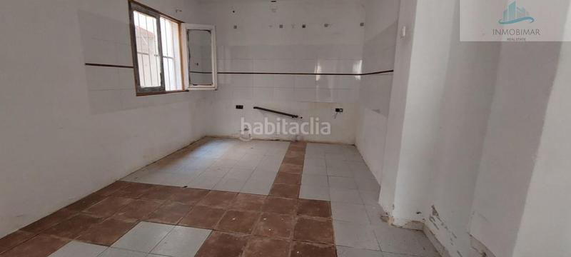 Foto 5f8c6402-022a-41f5-8d4a-4737427d3dbb. Casa  en Centro Salobreña