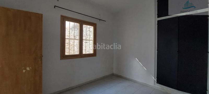 Foto b7753085-fc07-4482-afc3-f6baccc0dcbd. Casa  en Centro Salobreña